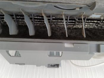 【エアコン分解洗浄】寝屋川市